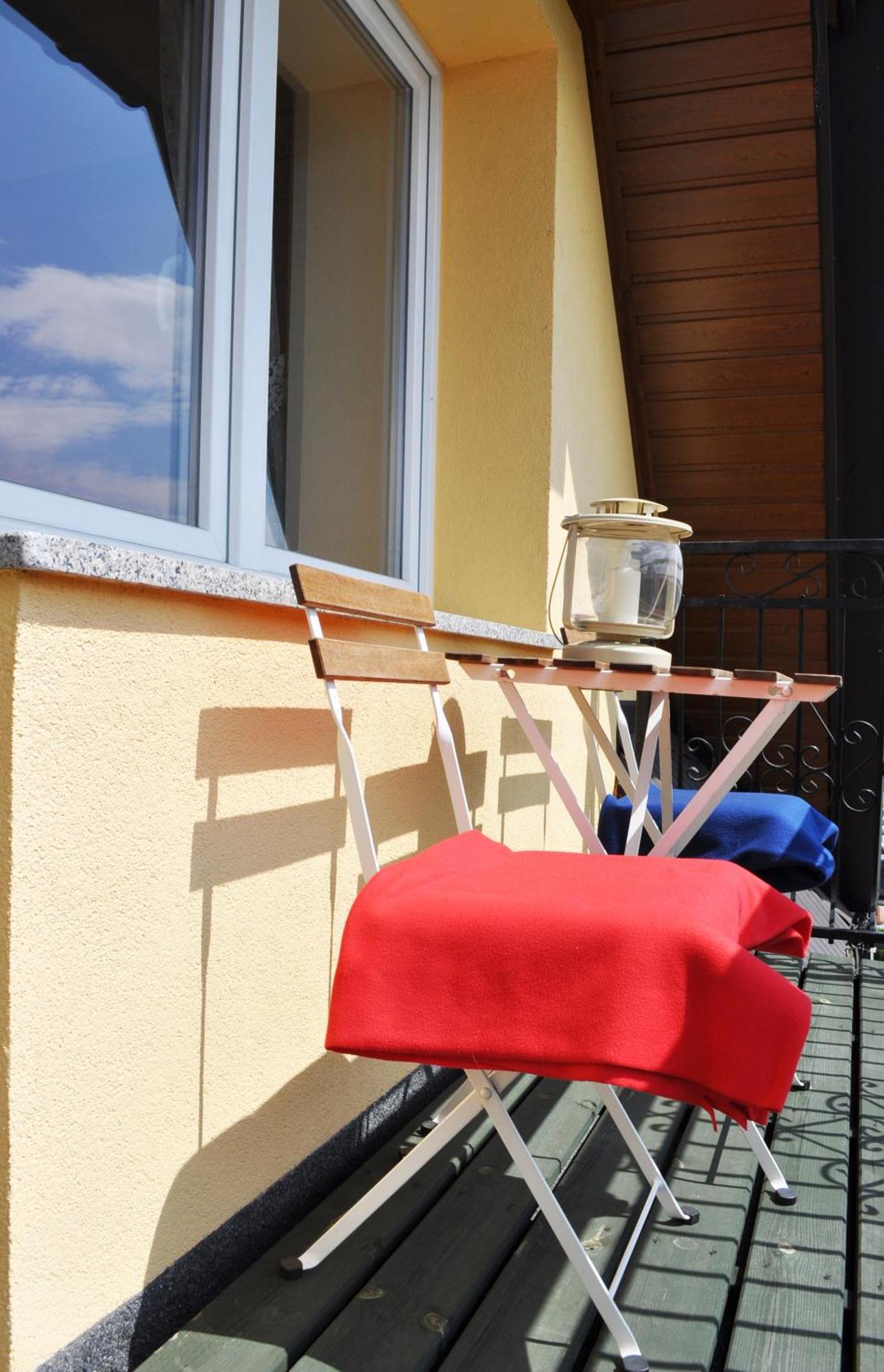 Pokoje Goscinne Uanny Nowy Targ Exteriör bild